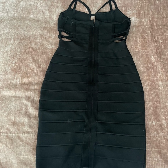 L’atiste Black Bodycon Dress - Picture 4 of 9